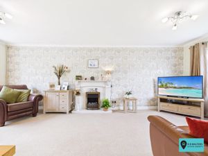 Sitting Room- click for photo gallery